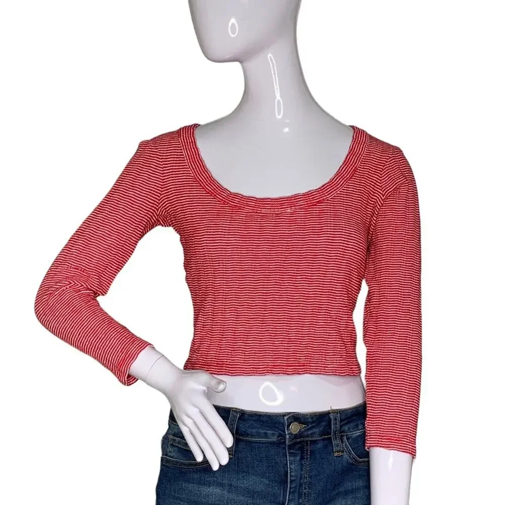 Zara Trafaluc Fine Knit Crop Top Long Sleeve Scoop Neck Red/White Size M